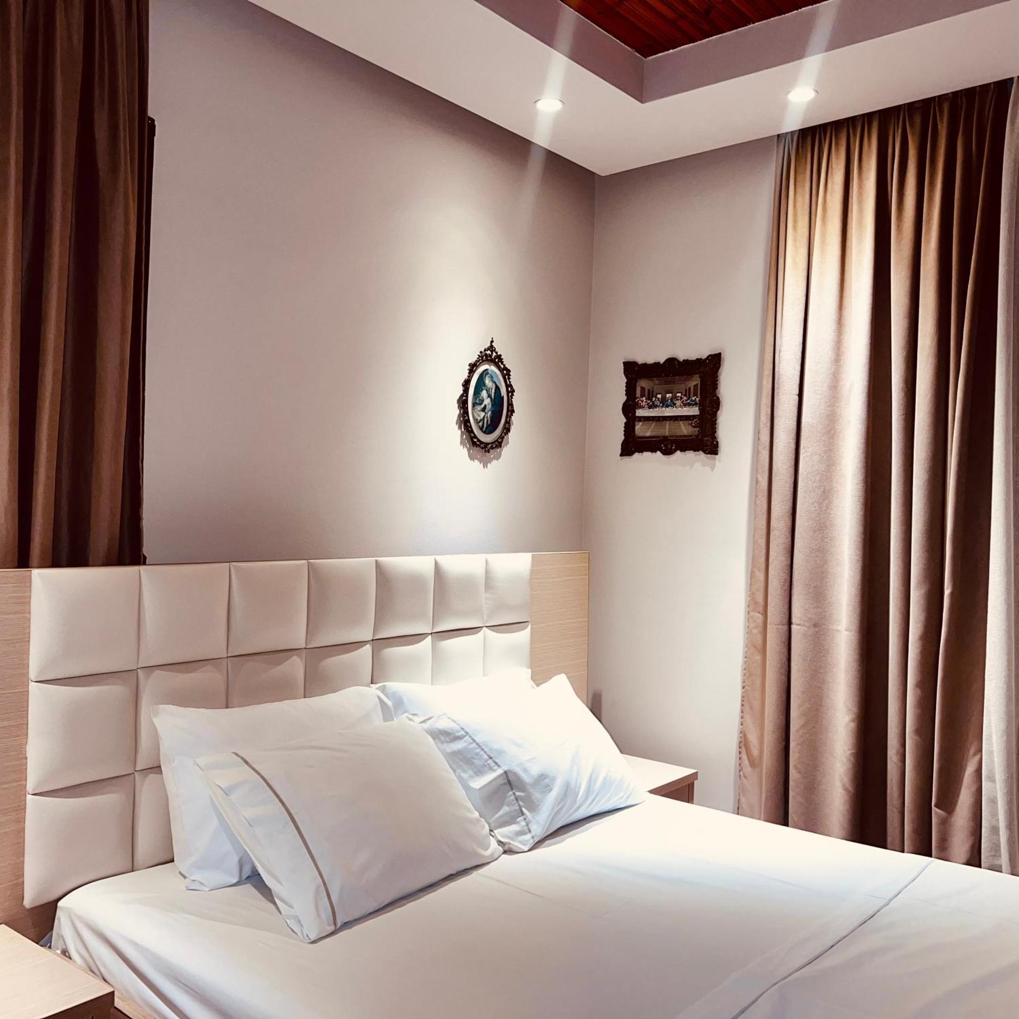 Vlorë Hotel Lungomare מראה חיצוני תמונה
